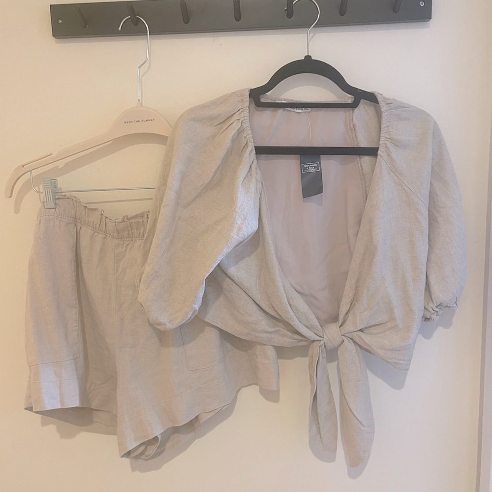 Abercrombie Set